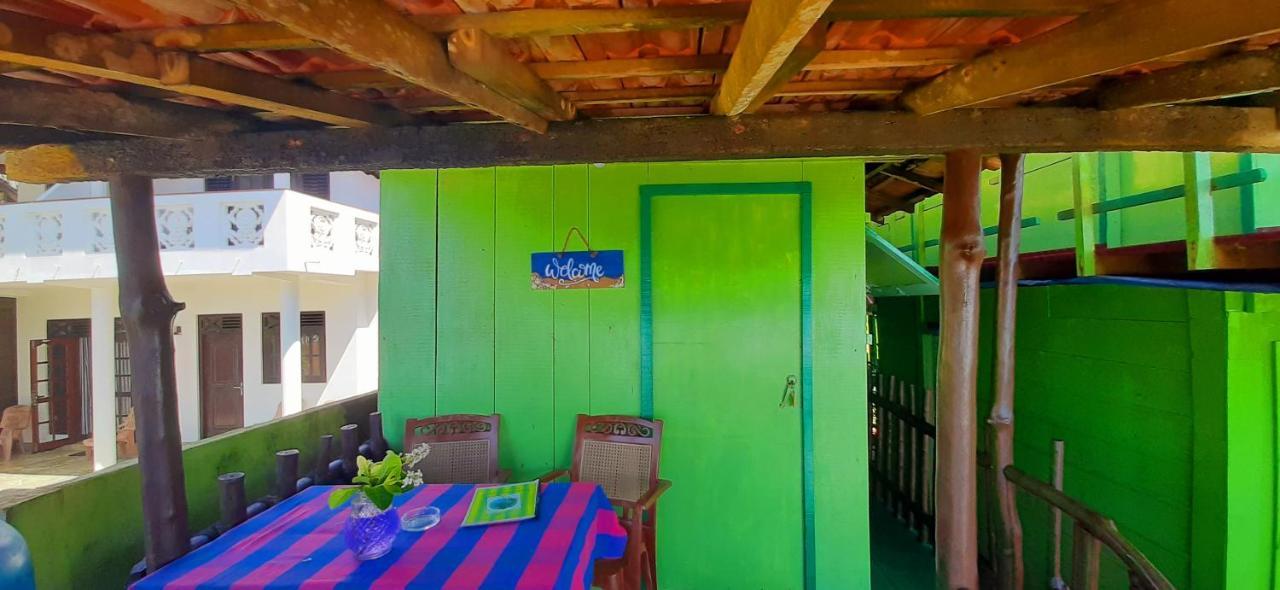 Luna Beach Home & Cabanas Galle Exterior foto