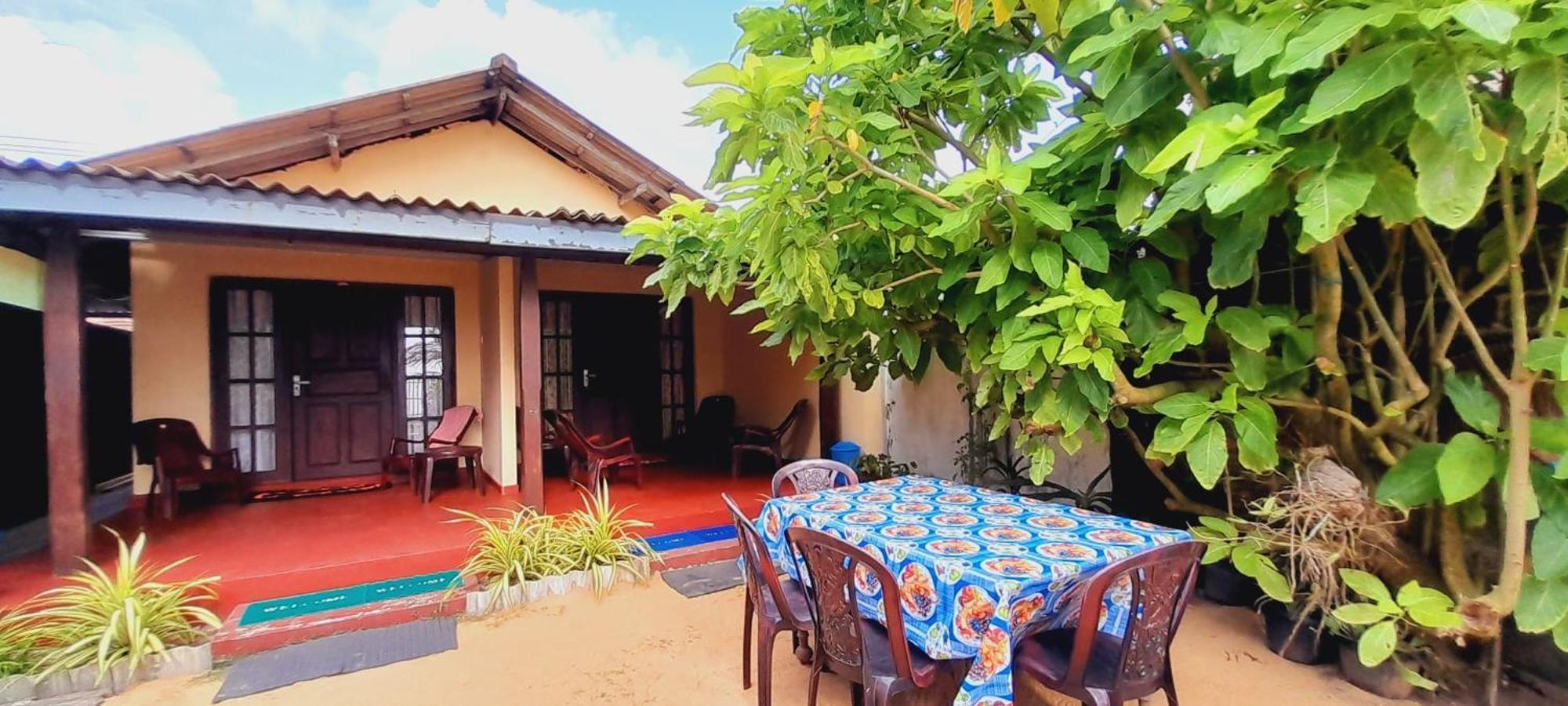 Luna Beach Home & Cabanas Galle Exterior foto
